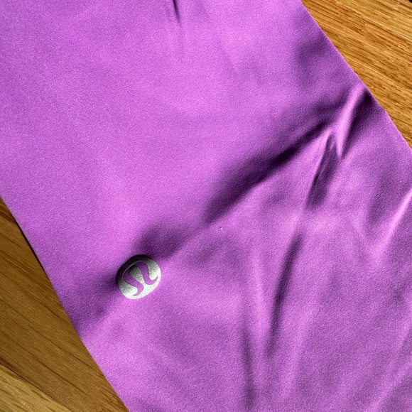 Lululemon base pace 25” moonlit magenta size 4 - Picture 4 of 4